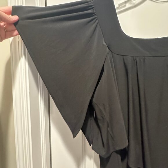 Avenue One-Piece Black Jumpsuit - Picture 4 of 4